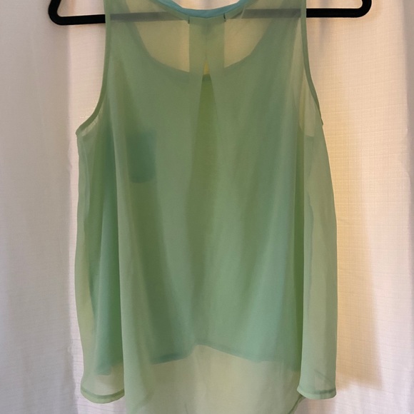 High-Low Sheer Tank - Picture 2 of 3